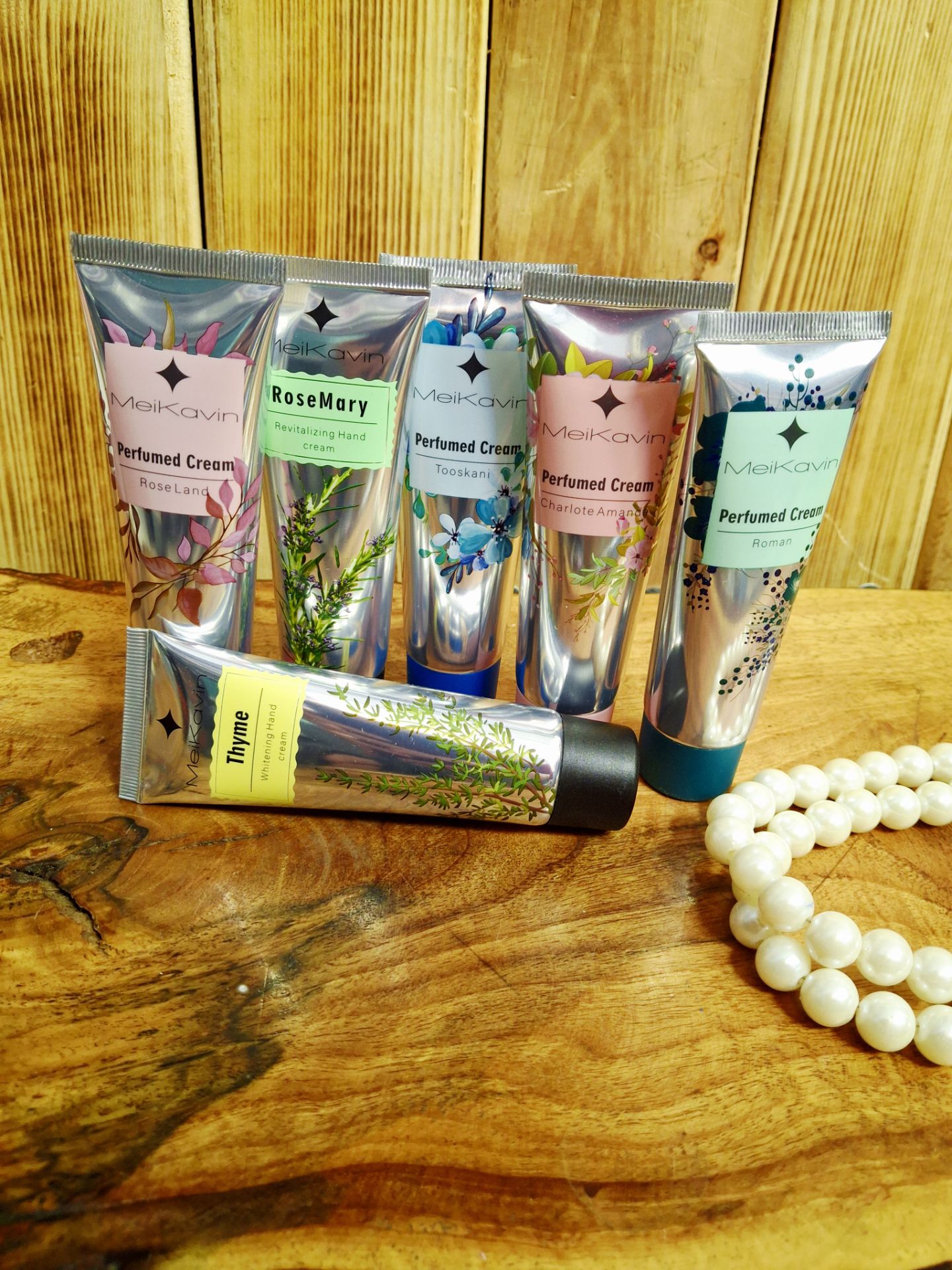 کرم دست صورت میکاوین