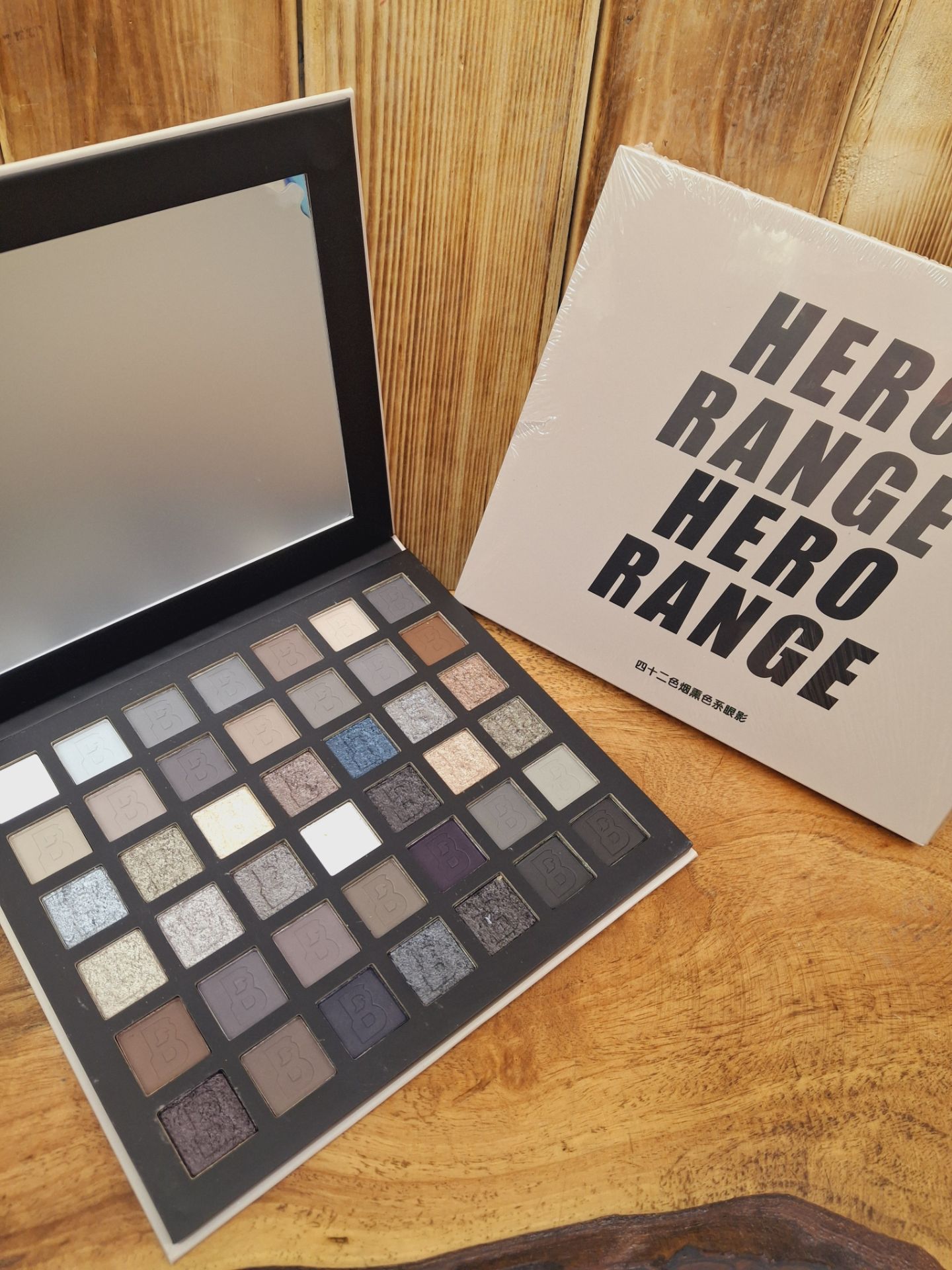 پالت سایهHero rangs 42